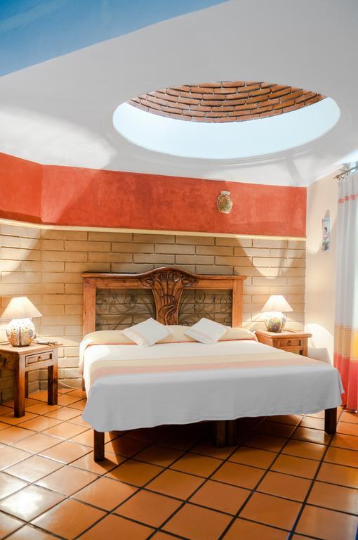 Hotel Las Cupulas Oaxaca Room photo